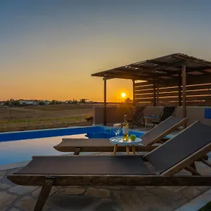 Esperanza Villa